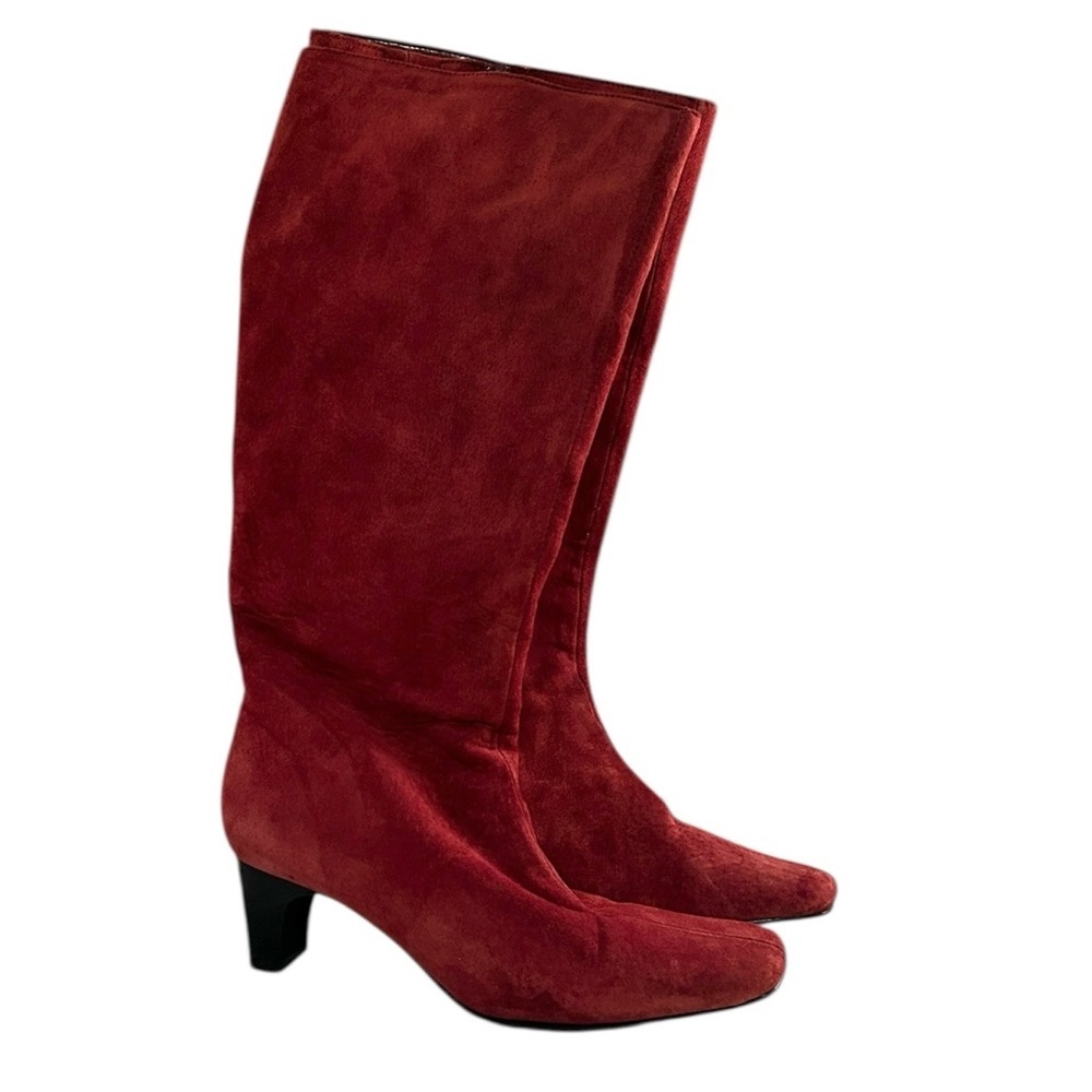 Classique Red Faux Suede Classic High Boots Leather Upper Size 7W